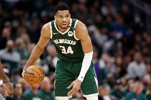 文胖：雄鹿的补强力度确实不错 但这恐不足以说服字母哥长期留队