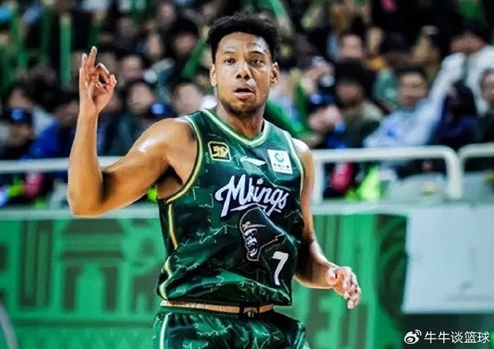 官宣喜讯，祝铭震加盟广东，杜锋力邀，联手胡明轩冲冠