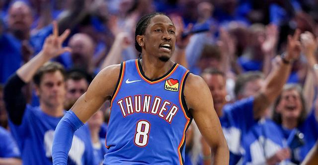 亚博体育官网-杰威：大三的时候感觉比赛慢了下来 那时候知道自己能进NBA了